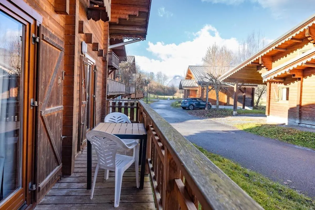 Chalet Du Bief , Morillon 4-6 Pers 0*,  France
