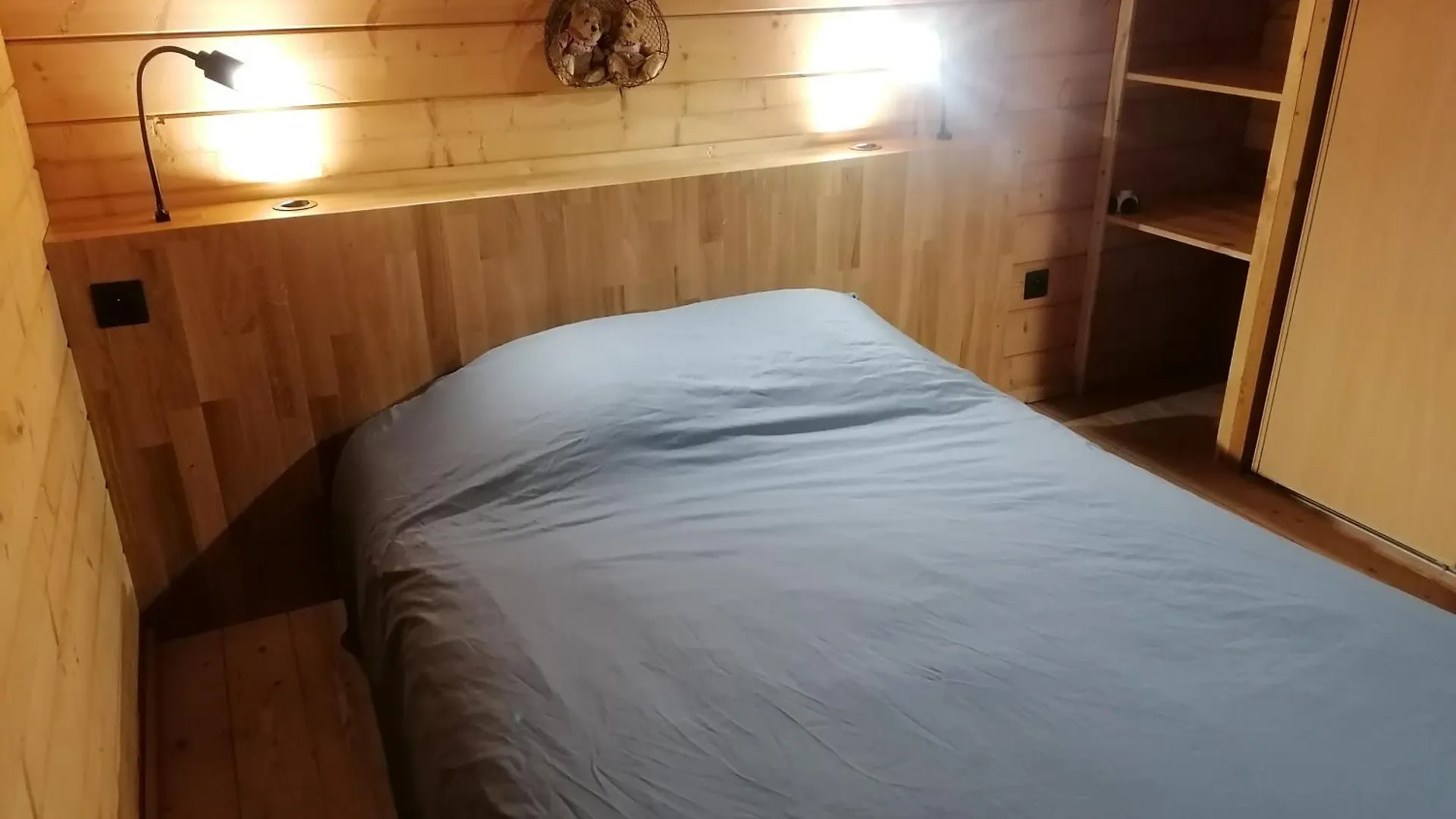 Chalet Du Bief , Morillon 4-6 Pers France